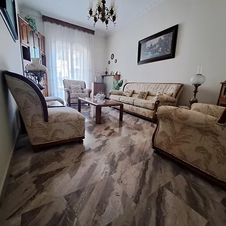 Family Meteora 公寓 *